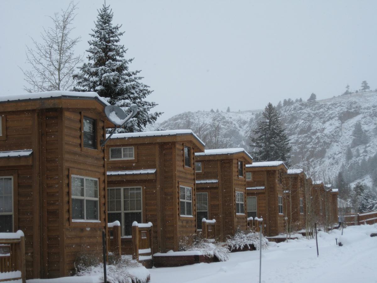 Three Rivers Resort Almont Exterior foto