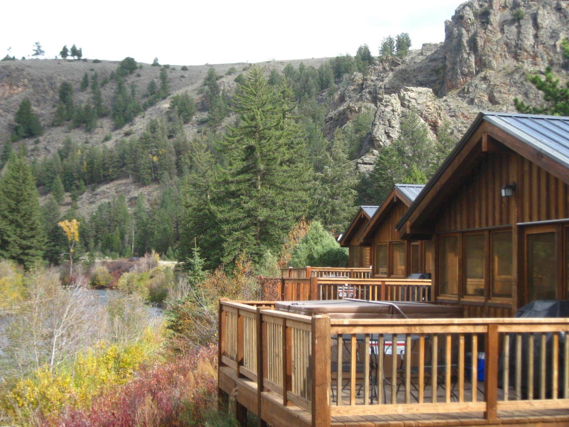Three Rivers Resort Almont Exterior foto